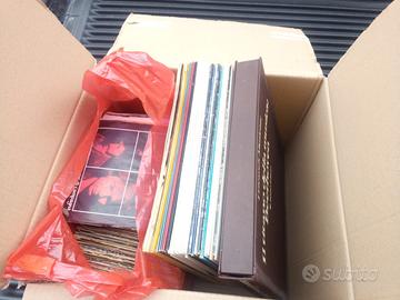 Dischi Vinile Anni 60-70-80 + Portadischi in Legno