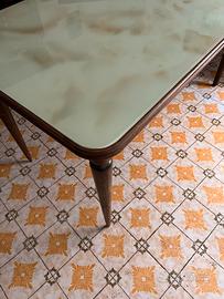 Tavolo in vetro e legno