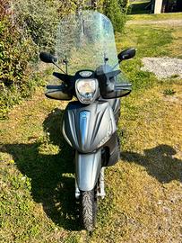 piaggio beverly 300
