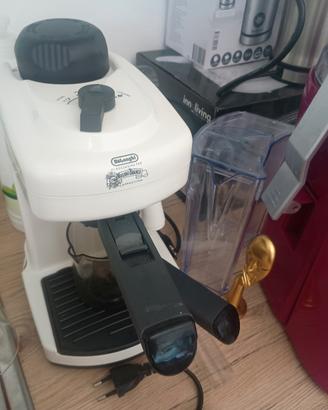 macchina da caffè DeLonghi 