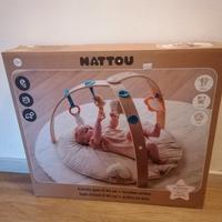 tappetto + arco in legno con giochi 