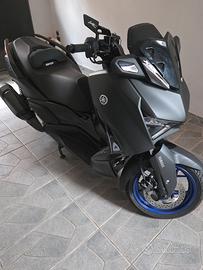 Xmax 300 2025