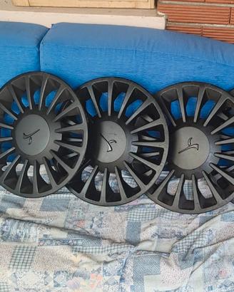 3 copricerchi lancia Ypsilon da 15 tutto 25 euro 