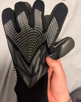 Guanti predator pro