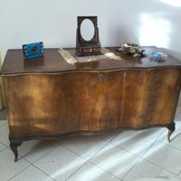 Vecchio mobile porta corredo vintage