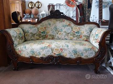 DIVANO E DUE POLTRONE IN NOCE EPOCA '800