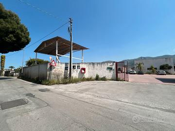 Ampio Locale Artigianale/Deposito Zona Pagliarelli
