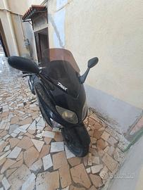 Yamaha T Max - 2002