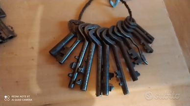 LOTTO STOCK 13 CHIAVI ANTICHE IN FERRO FORGIATO