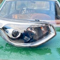 Faro destro Kia soul 2017 parabola nera