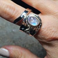Anello in argento 925 regolabile e pietra di luna