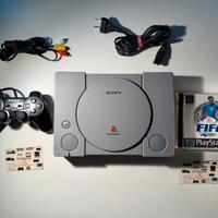 PlayStation 1 + FIFA 2001 Completa