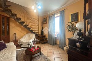 CASA SEMINDIPENDENTE A OULX