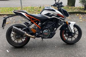 Ktm duke  125