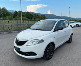 Lancia Ypsilon 1.2 69 CV 5 porte S&S Gold