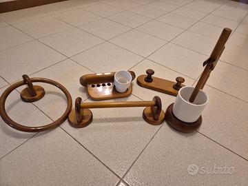 Accezsori bagno in legno