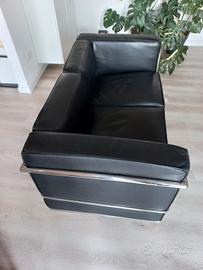 Divano 2 posti stile LC2 Northdeco – Ecopelle nera