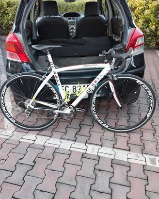 bici da corsa de rosa 