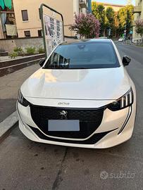 Peugeot E-208 GT