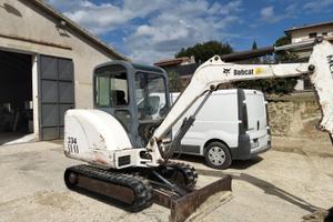 Escavatore Bobcat 334