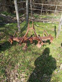 Estirpatore per trattore