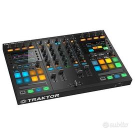 NI Traktor S5 con programma Traktor Pro