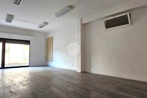 NEGOZIO A QUARTUCCIU