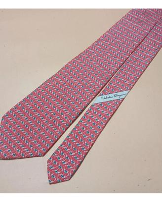 cravatta salvatore ferragamo con cammelli animali