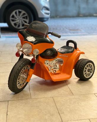 Triciclo batteria stile Harley-Davidson tri glide