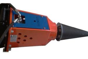 Spaccalegna a vite per miniescavatore svcme 170