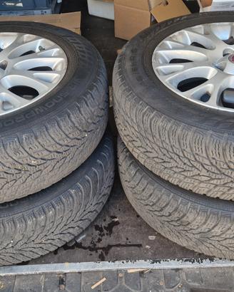 4 cerchi lega gomme 4 stagioni  Fiat Punto 