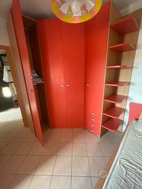 armadio angolare Moretti in legno ciliegio