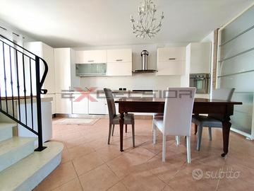 CAVARZERE - RECENTE VILLA A SCHIERA DI TESTA