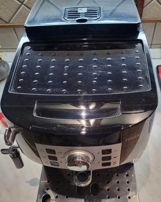 Macchina caffè Delonghi MagnificaS