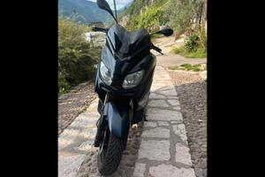 Yamaha X-Max 125cc