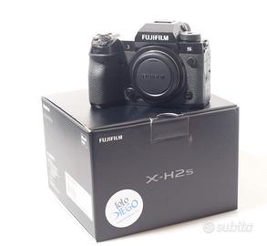 FOTOCAMERA DIGITALE MIRRORLESS FUJI X-H2S. CORPO.