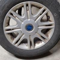 Gomme invernali 195/60 r15 con cerchi in lega Fiat