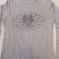 t-shirt donna. praticamente nuova, usata raramente