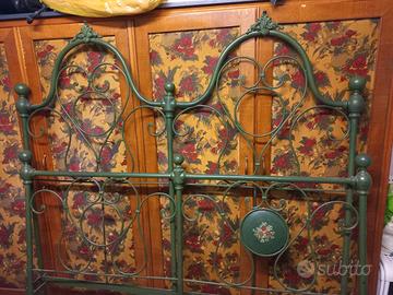letto in ferro battuto d'epoca
