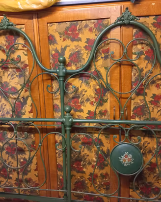 letto in ferro battuto d'epoca