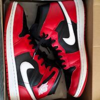 Jordan 1 mid 