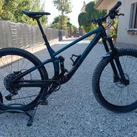 MTB full suspended