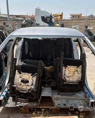 Ricambi Peugeot 308 2025 Scocca lato anteriore