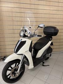 Piaggio Carnaby Cruiser 300