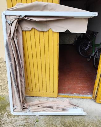 Struttura tenda da sole a cappottina