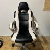 Sedia gaming usurata