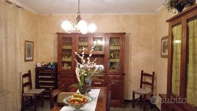 Rustico / Casale di 281 m² con più di 5 locali e b