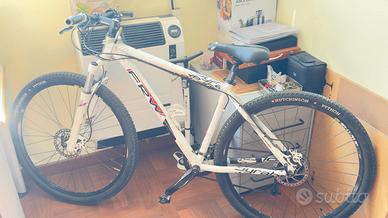 bici MTB marca FRW