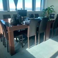 Meraviglioso tavolo da riunioni