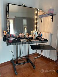 Postazione trucco professionale